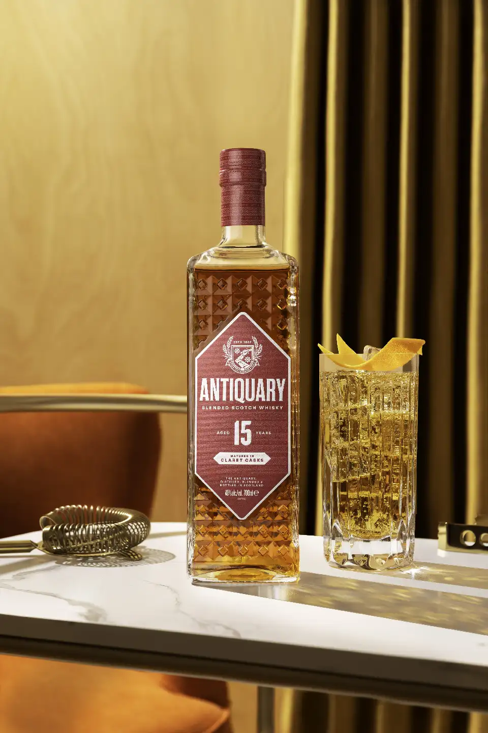 the-antiquary-aged-15-years-claret-casks-blended-scotch-whisky image 2