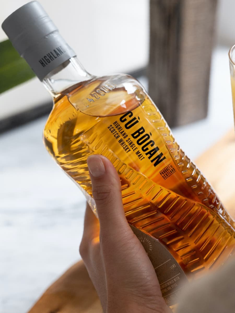 tomatin-c-b-can-signature-lightly-peated-single-malt-whisky image 5